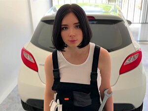 Schönheit Automechaniker Deepthroat, Rau Fickt und Bekommt