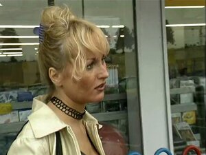 Deutsche MILF wird für Analsex aufgegabelt