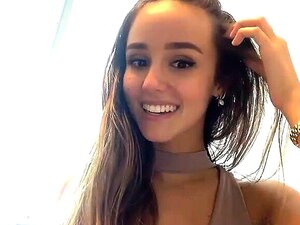 Sie möchten mit dieser kleinen Partyprinzessin feiern?