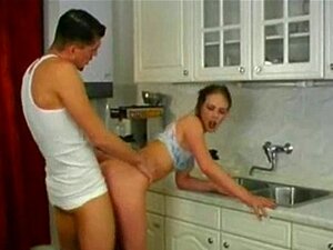 hardcore anal knull i köket