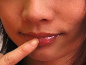 Јапанска девојка игра језиком (10)