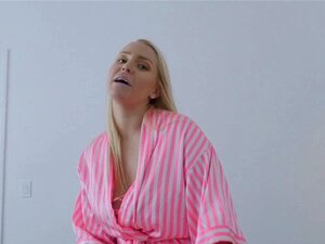 Ванесса Цавесе глуми као велика