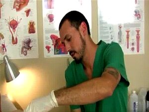 Twink-video Idag kommer min patient Derick in i