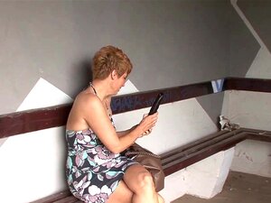 Kurzhaarige deutsche MILF beim Ficken