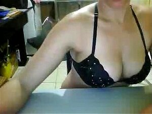 Hete meid in webcam spel -