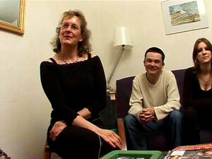 Franska mogna Francoise knullad i trekant