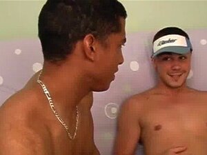 Геј порнић Онда се нагнуо и узео му