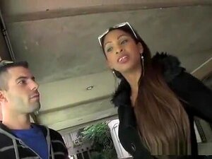 Heißeste Pornodarstellerin Katia De Lys in fabelhaften großen