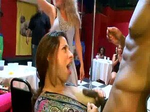 13 Hai beccato tua moglie a scopare16