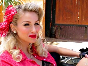 Geile Pornodarstellerin in Fabulous Softcore, Outdoor-Pornofilm,